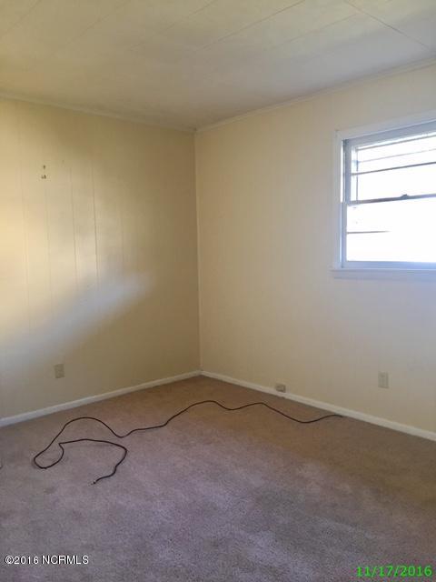 123 Cardinal Road Jacksonville, NC 28546 - Photo 5 of 10 7