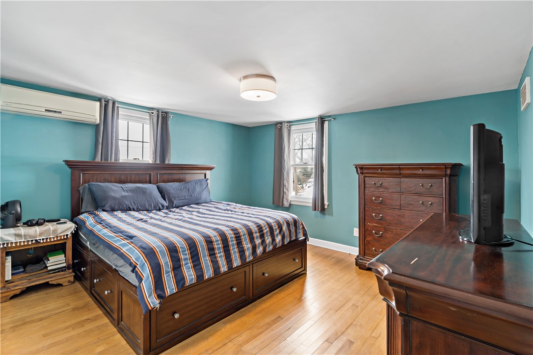 59 Durfee Road Tiverton, RI 02878 - Photo 15 of 30