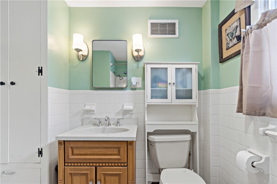59 Durfee Road Tiverton, RI 02878 - Photo 17 of 30