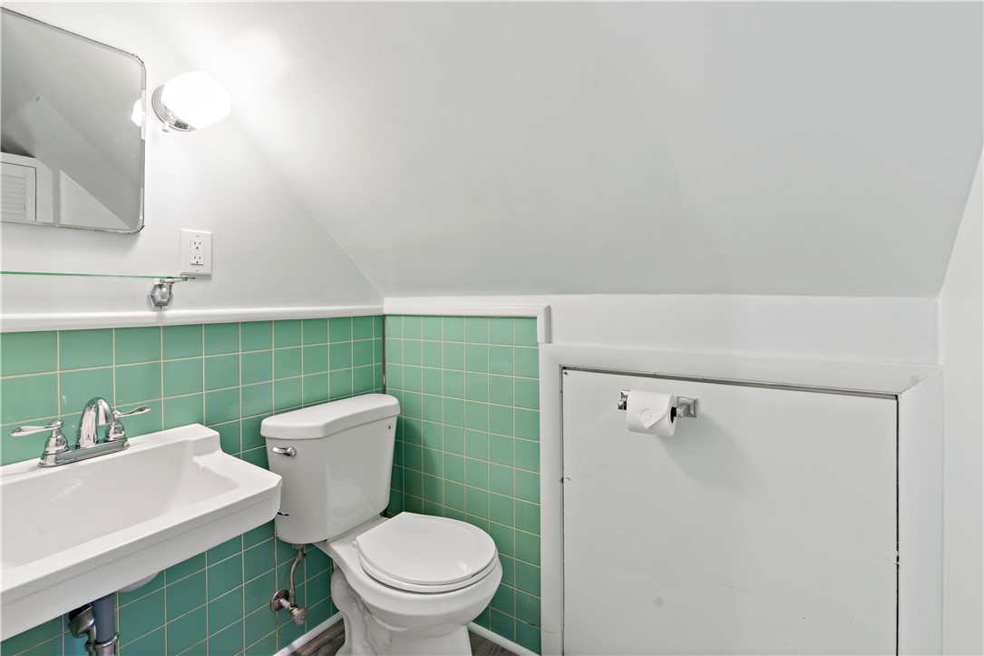 59 Durfee Road Tiverton, RI 02878 - Photo 25 of 30