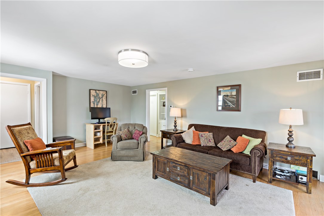 59 Durfee Road Tiverton, RI 02878 - Photo 5 of 30