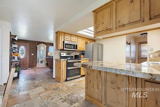 $785,000 | 6110 Highway 52, New Plymouth, ID 83655