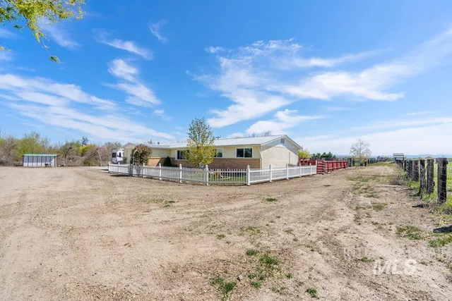 $785,000 | 6110 Highway 52, New Plymouth, ID 83655