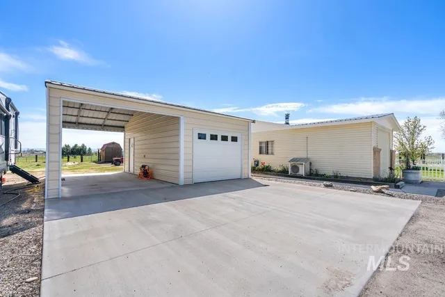 $785,000 | 6110 Highway 52, New Plymouth, ID 83655