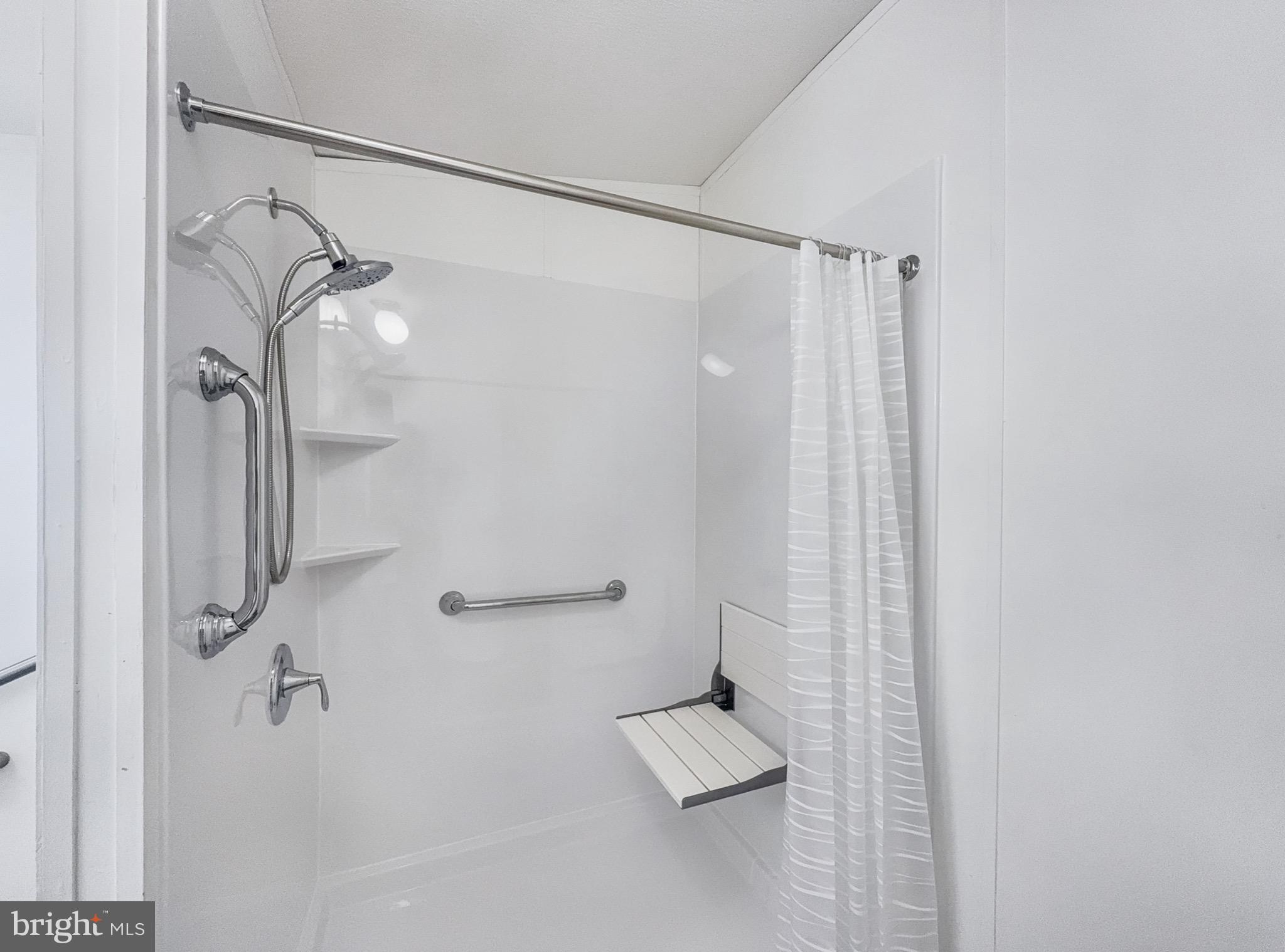4820 Old Harrisburg Road Gettysburg, PA 17325 - Photo 8 of 15 a bathroom with a shower