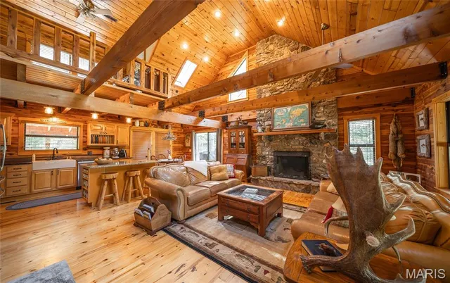 $875,000 | 79 Warren Lane, Pottersville, MO 65790