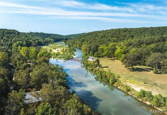 $875,000 | 79 Warren Lane, Pottersville, MO 65790