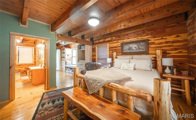 $875,000 | 79 Warren Lane, Pottersville, MO 65790