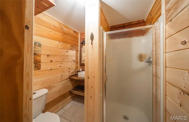 $875,000 | 79 Warren Lane, Pottersville, MO 65790