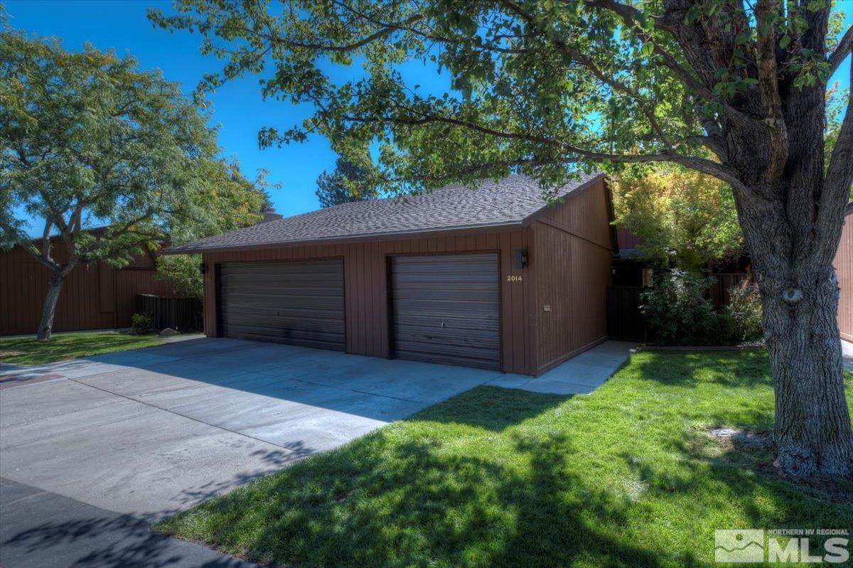 2014 Branch Reno, NV 89509 - Photo 25 of 40 a backyard of a house with lots of green space