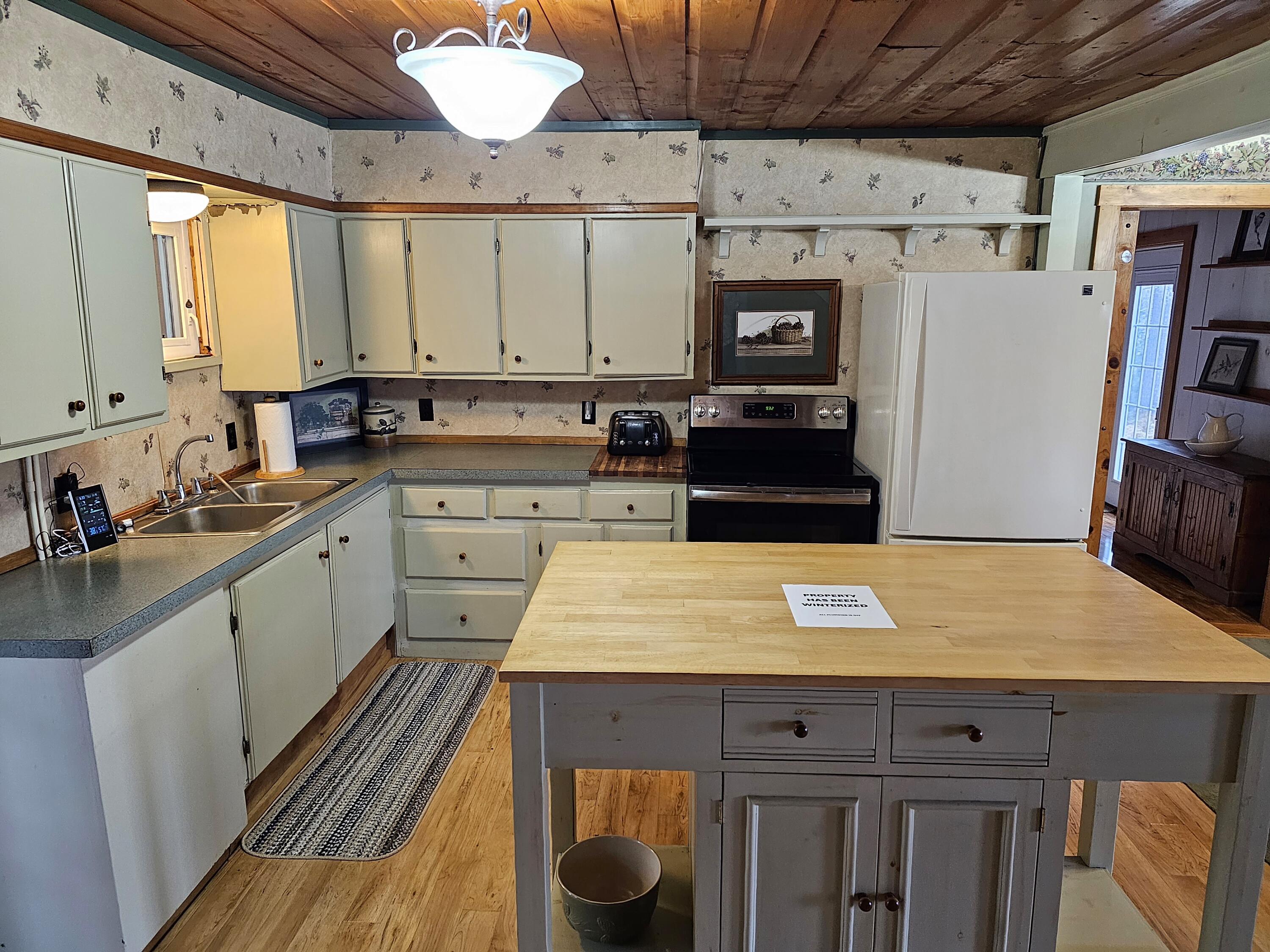 91 West Smith Pond Road Millinocket, ME 04462 - Photo 12 of 45 20231119_093317