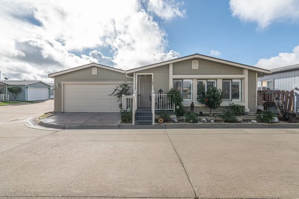 27250 Murrieta Road, Unit 109 Menifee, CA 92586 - Photo 3 of 34