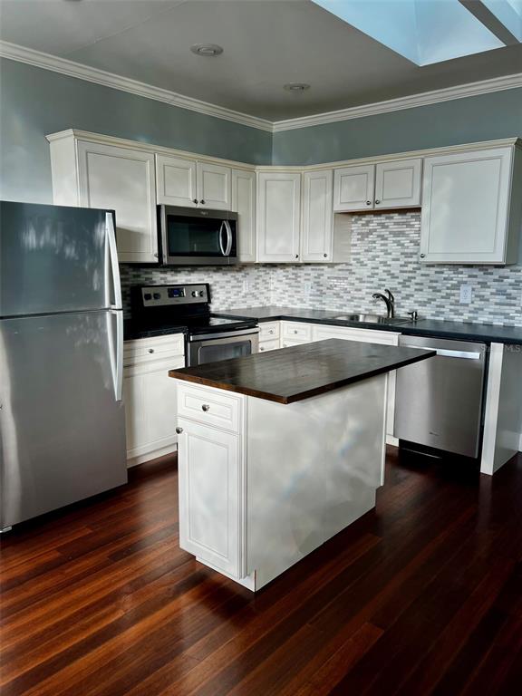 118 North Eustis Street, Unit 2 Eustis, FL 32726 - Photo 3 of 10