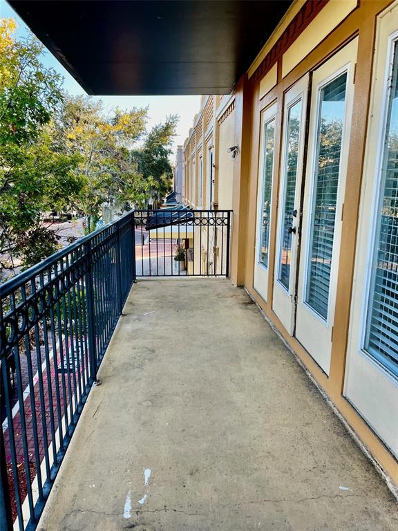 118 North Eustis Street, Unit 2 Eustis, FL 32726 - Photo 4 of 10