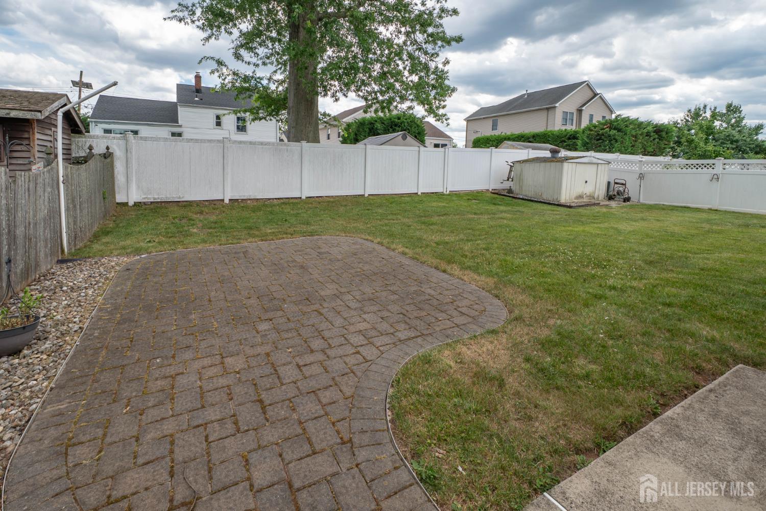 95 Jeffery Road Colonia, NJ 07067 - Photo 27 of 31