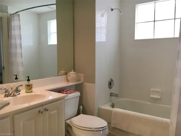 $2,750 | 8047 Sorrento Lane, Naples, FL 34114