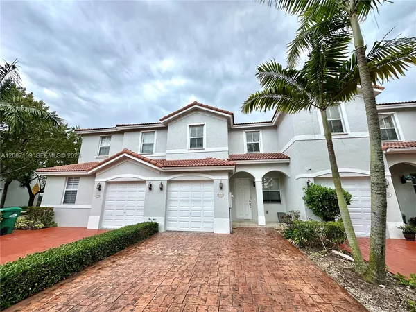 $2,900 | 20733 Northeast 10th Court, Miami, FL 33179