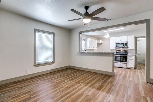 $2,175 | 500 North Pine Street, Roanoke, TX 76262