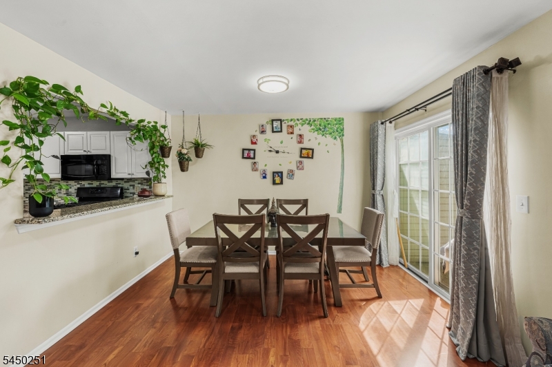 262 Retta Court Piscataway, NJ 08854 - Photo 6 of 38 Gallery Image 6