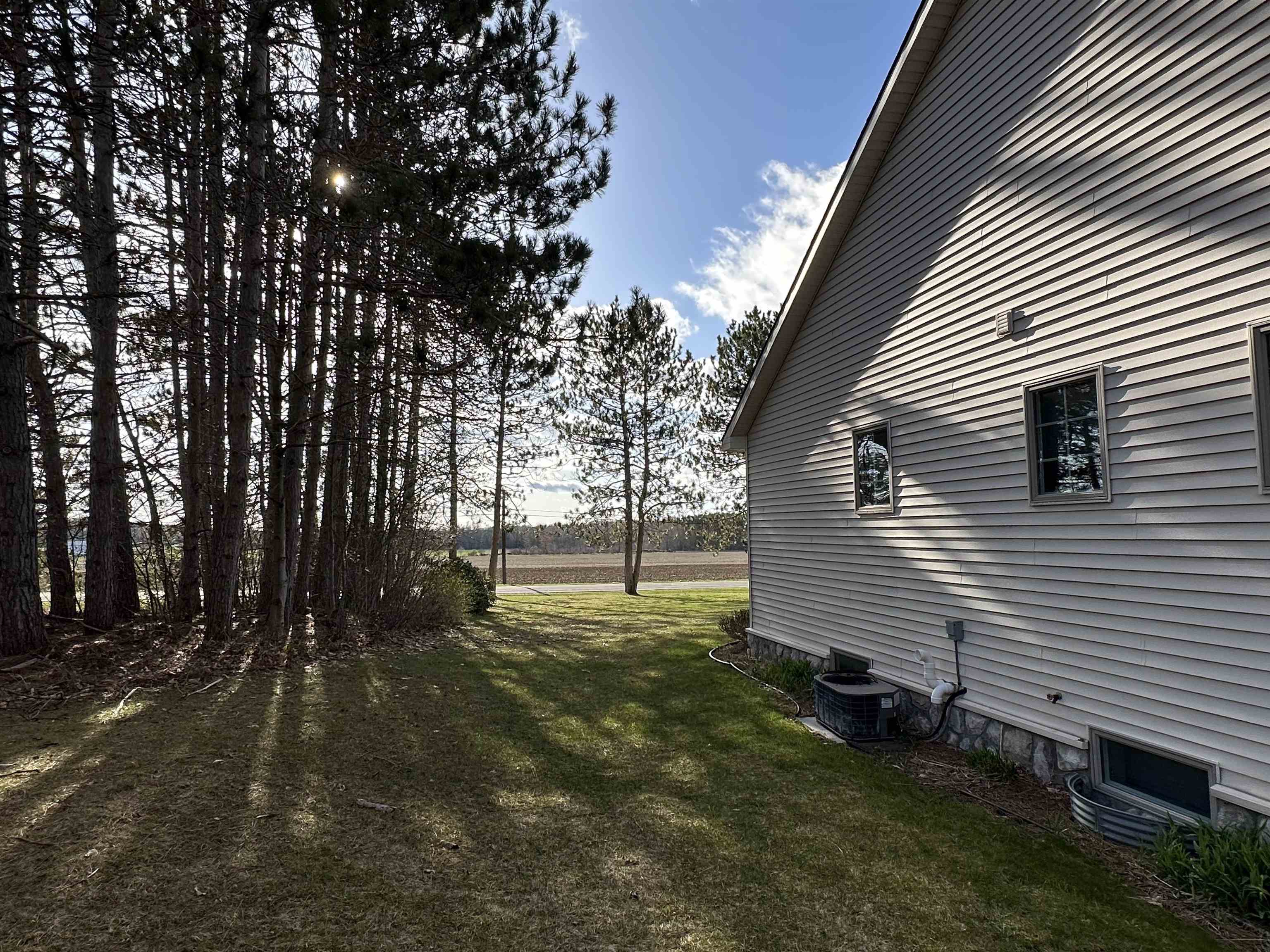 7811 South 41 Road Cadillac, MI 49601 - Photo 11 of 36 1910889-10.JPG