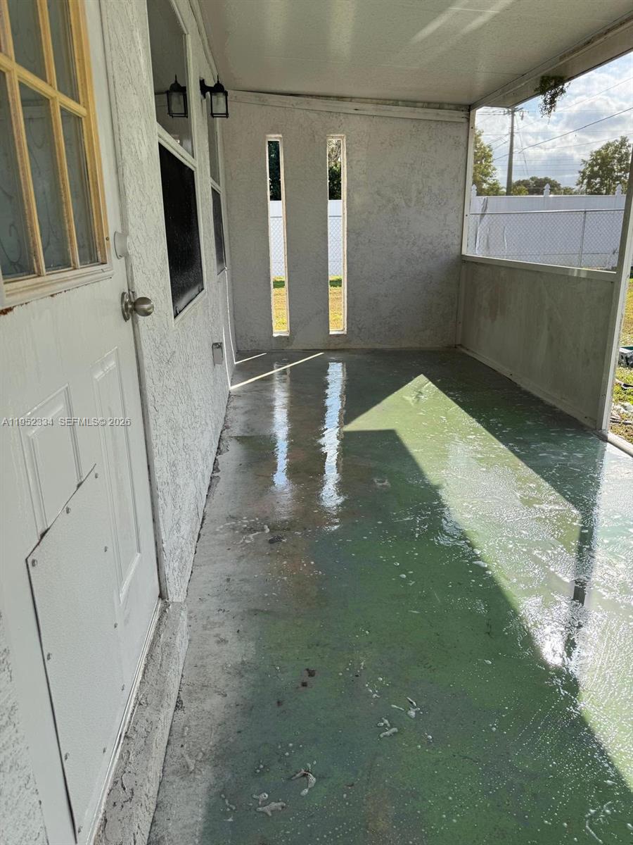 910 Southwest Airoso Boulevard Port St. Lucie, FL 34983 - Photo 12 of 13