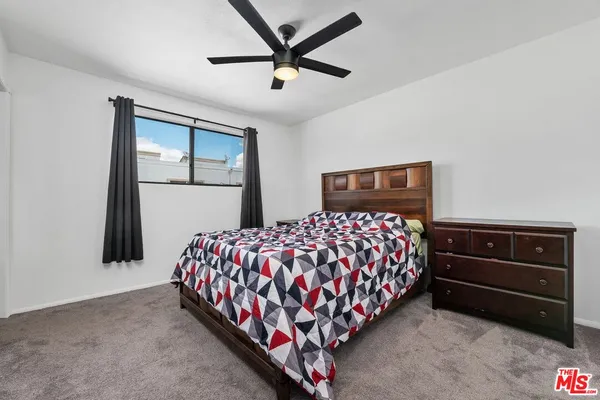 $677,000 | 18415 Collins Street, Unit F, Tarzana, CA 91356