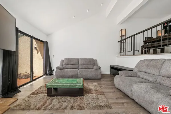 $677,000 | 18415 Collins Street, Unit F, Tarzana, CA 91356