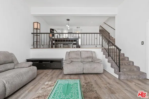 $677,000 | 18415 Collins Street, Unit F, Tarzana, CA 91356