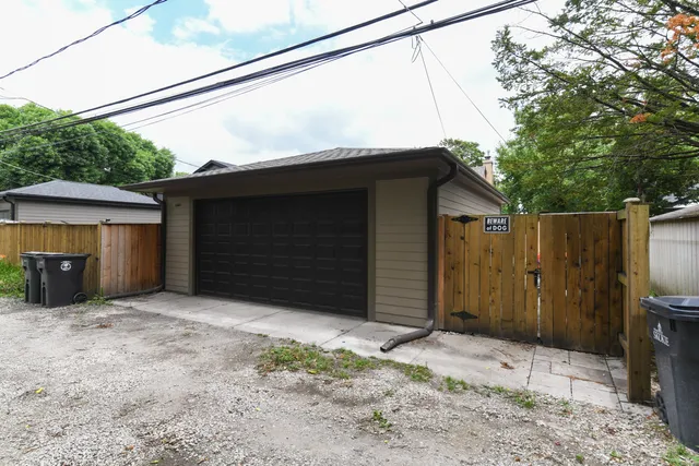 a view of barn house
