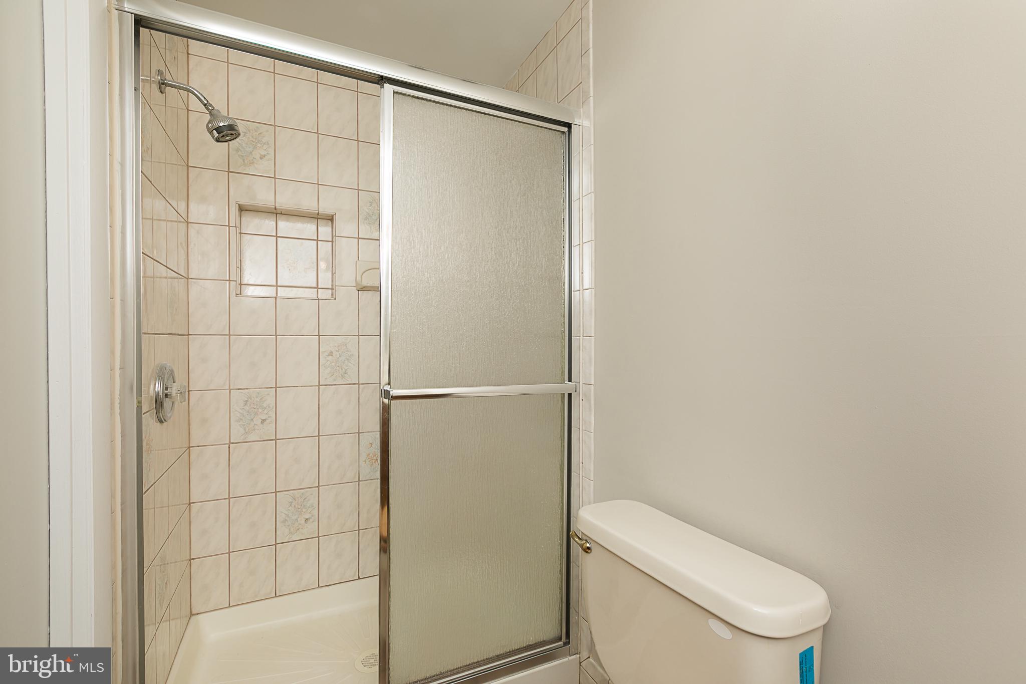 9791 Early Spring Way Columbia, MD 21046 - Photo 25 of 31 Bathroom 3 (alt view)