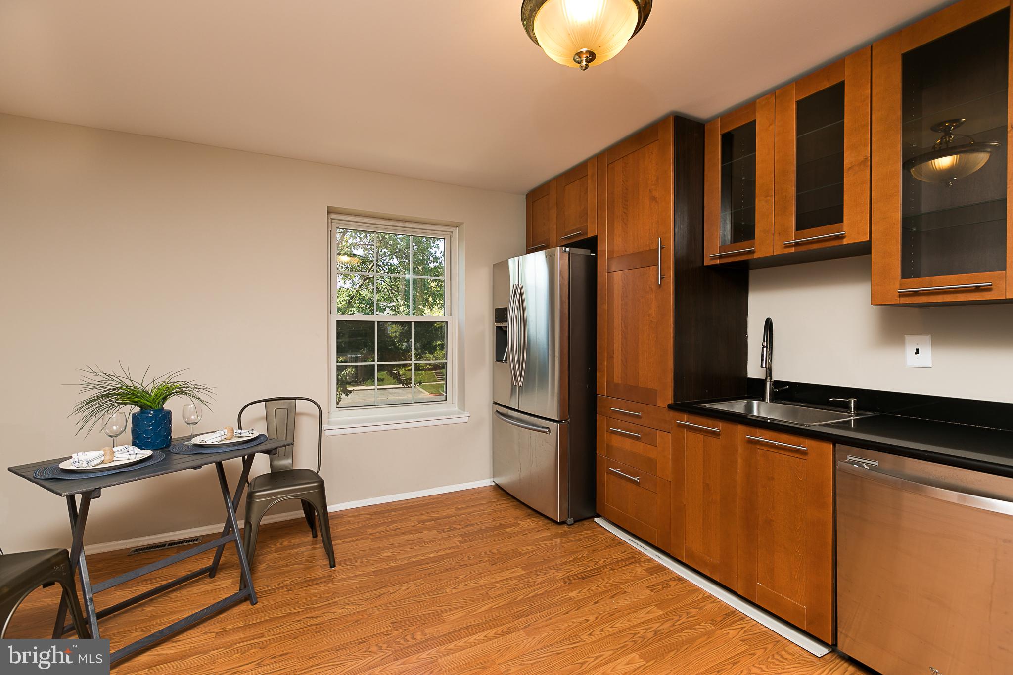 9791 Early Spring Way Columbia, MD 21046 - Photo 7 of 31 Kitchen (alt view)