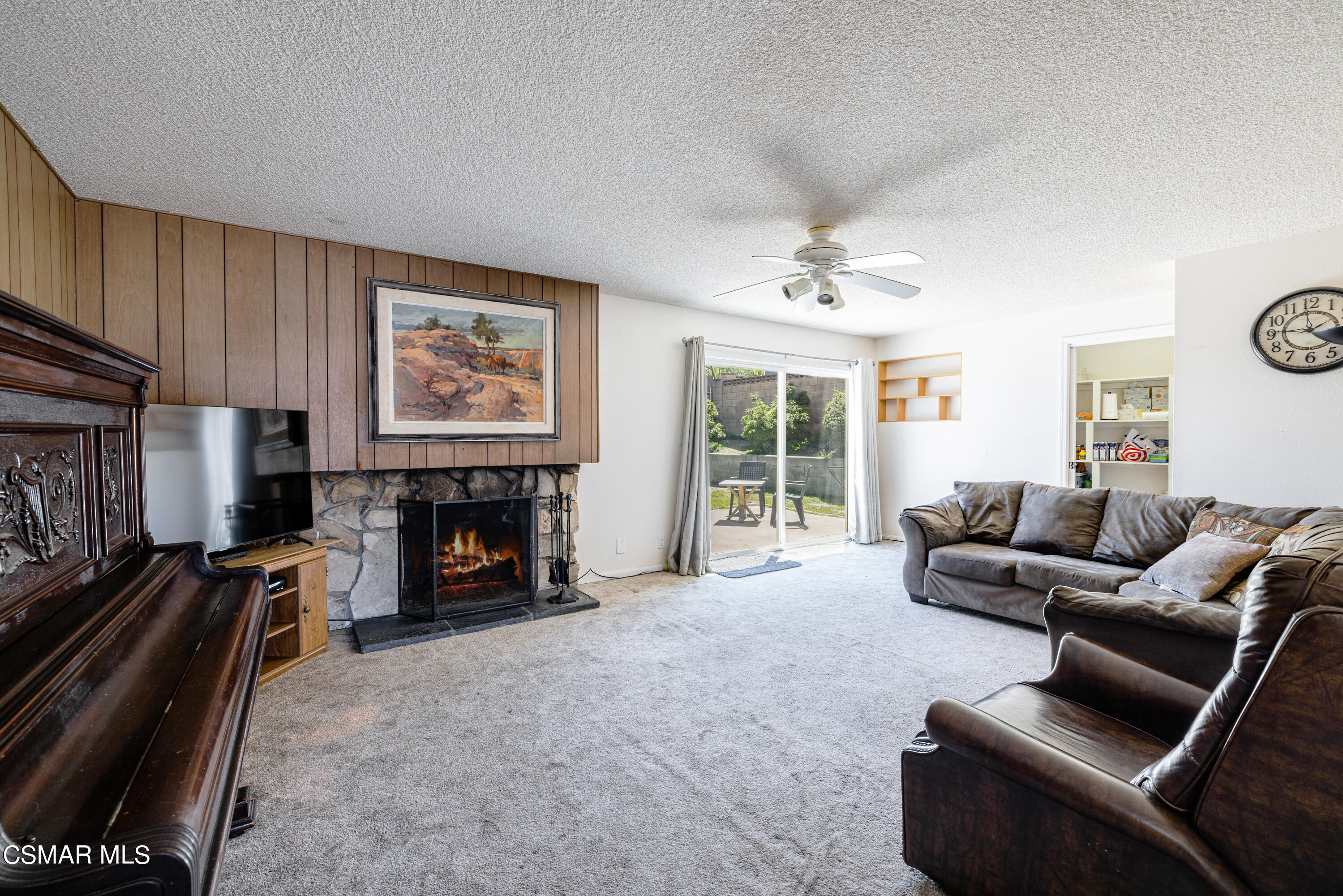 848 Moffatt Circle Simi Valley, CA 93065 - Photo 12 of 26 Moffatt12