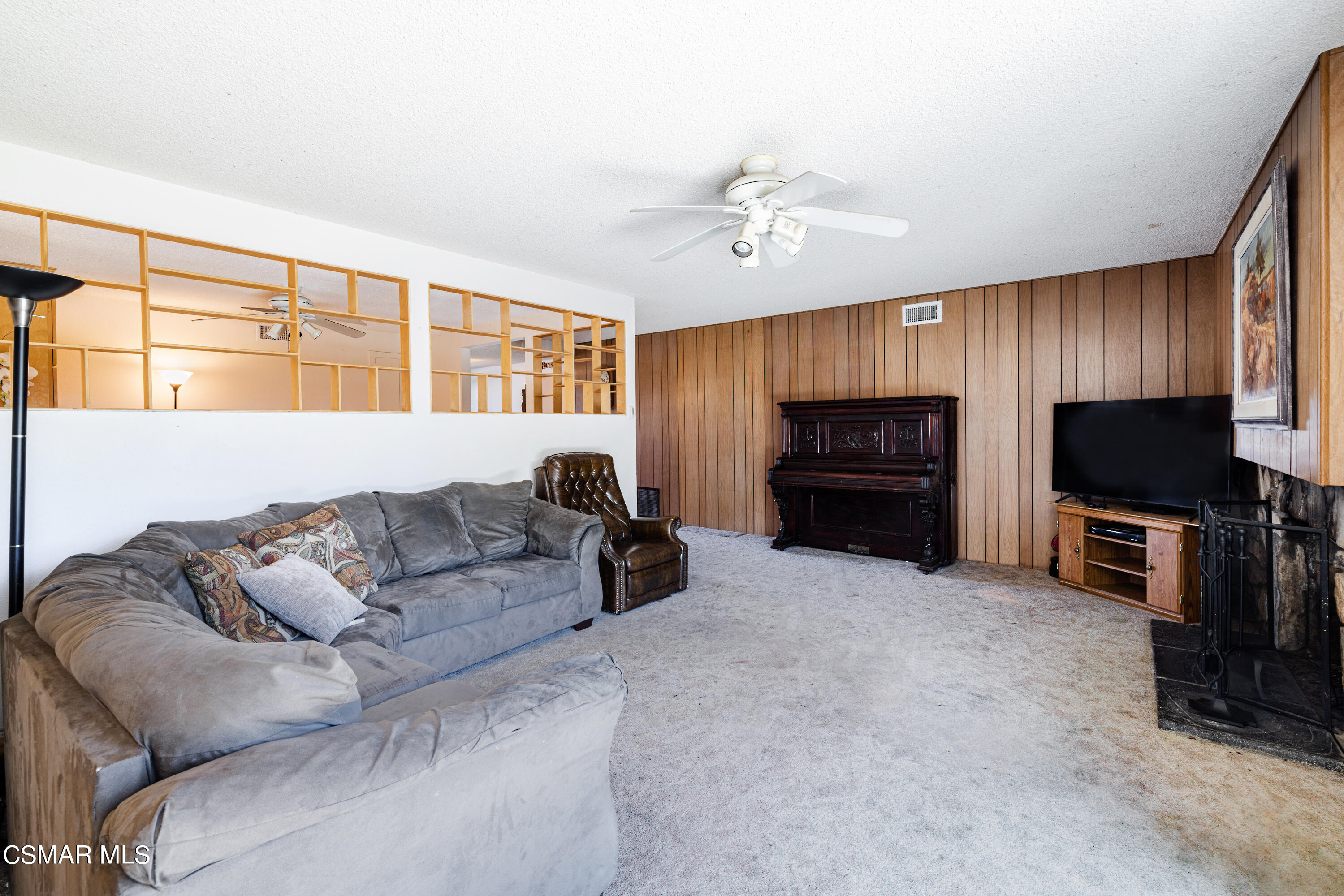 848 Moffatt Circle Simi Valley, CA 93065 - Photo 13 of 26 Moffatt13