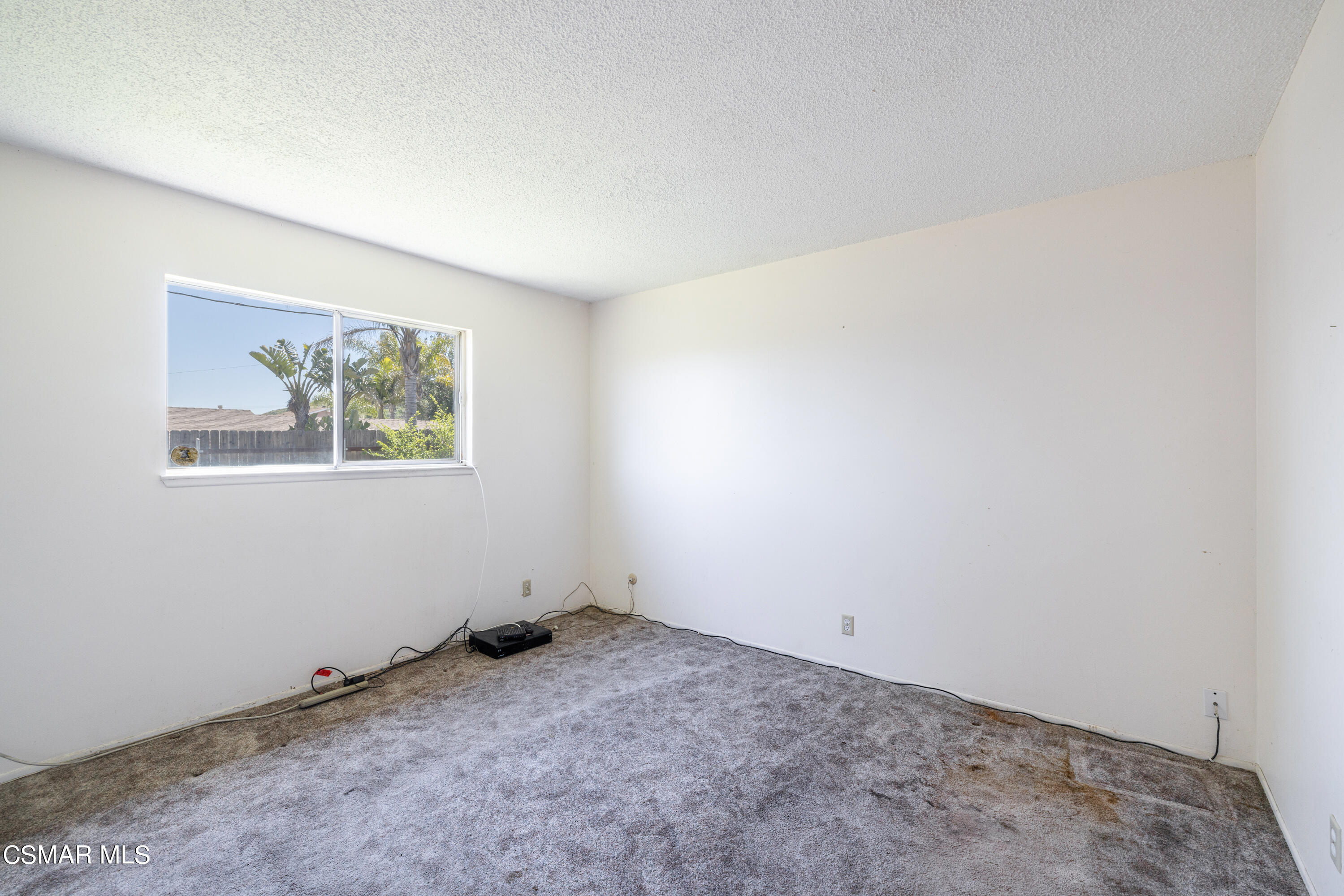 848 Moffatt Circle Simi Valley, CA 93065 - Photo 14 of 26 Moffatt14
