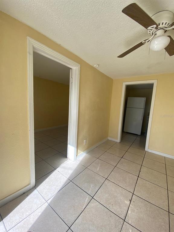 930 18th Street, Unit B Orlando, FL 32805 - Photo 5 of 11 a view of an empty room