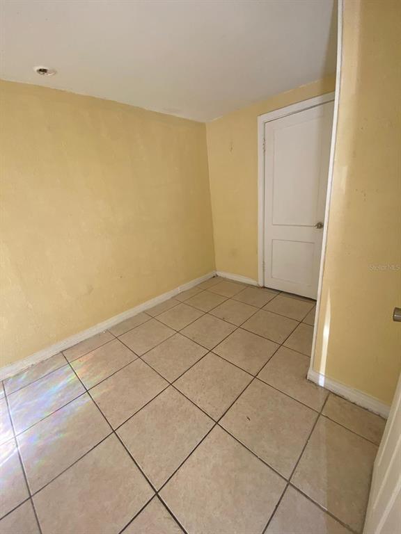 930 18th Street, Unit B Orlando, FL 32805 - Photo 8 of 11 a view of a room with a sink