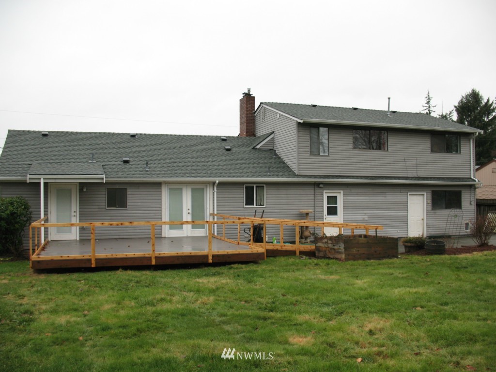 10595 Sterling Road Sedro-Woolley, WA 98284 - Photo 2 of 11 Gallery Image 2