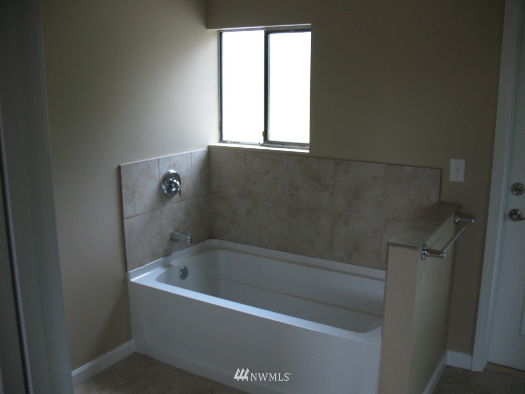 10595 Sterling Road Sedro-Woolley, WA 98284 - Photo 10 of 11 Gallery Image 10