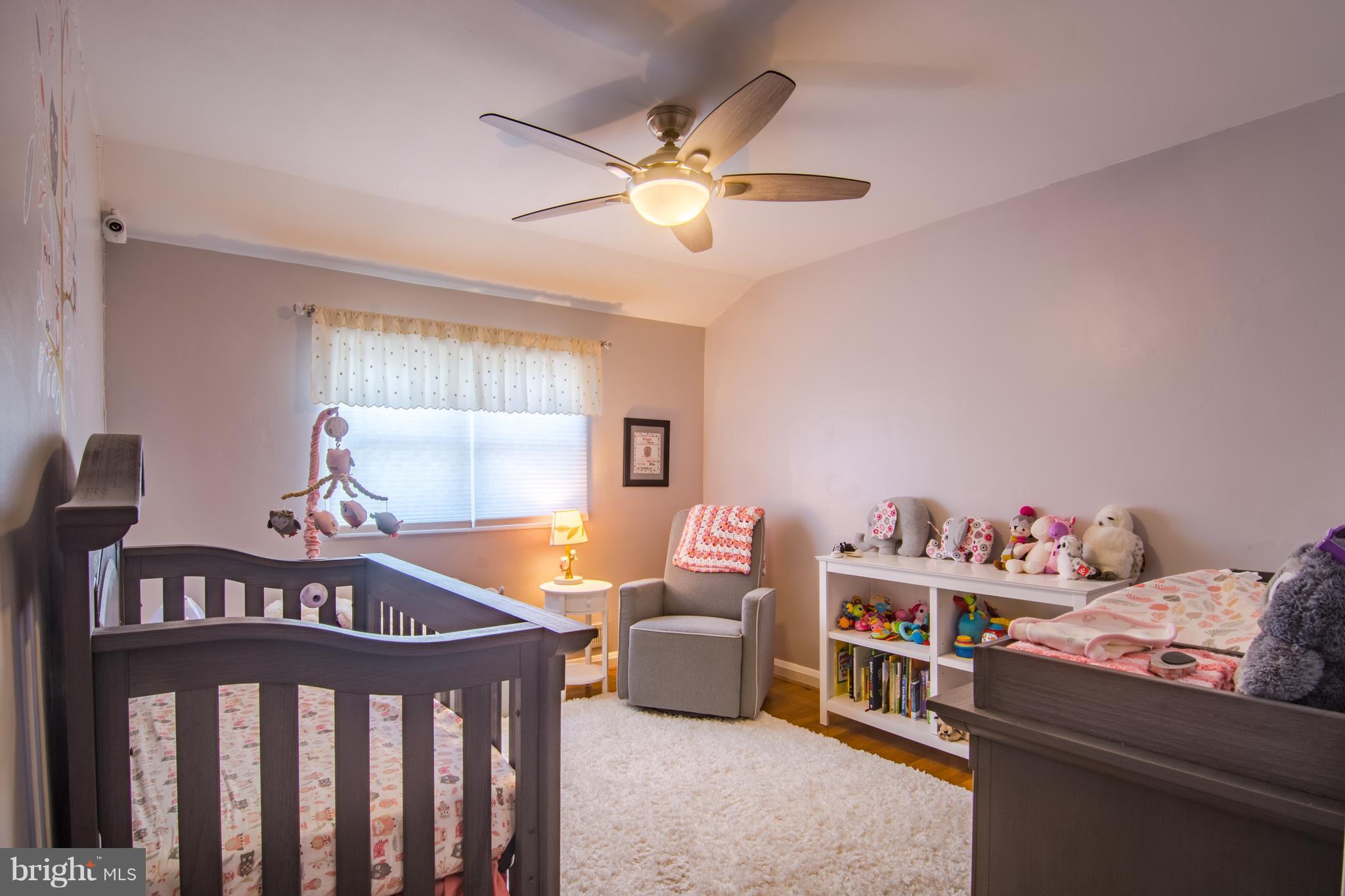 959 Southridge Road Baltimore, MD 21228 - Photo 14 of 23 Bedroom