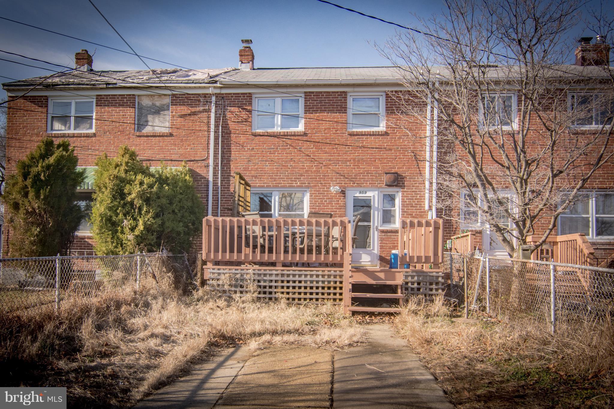 959 Southridge Road Baltimore, MD 21228 - Photo 19 of 23 Exterior (Rear)