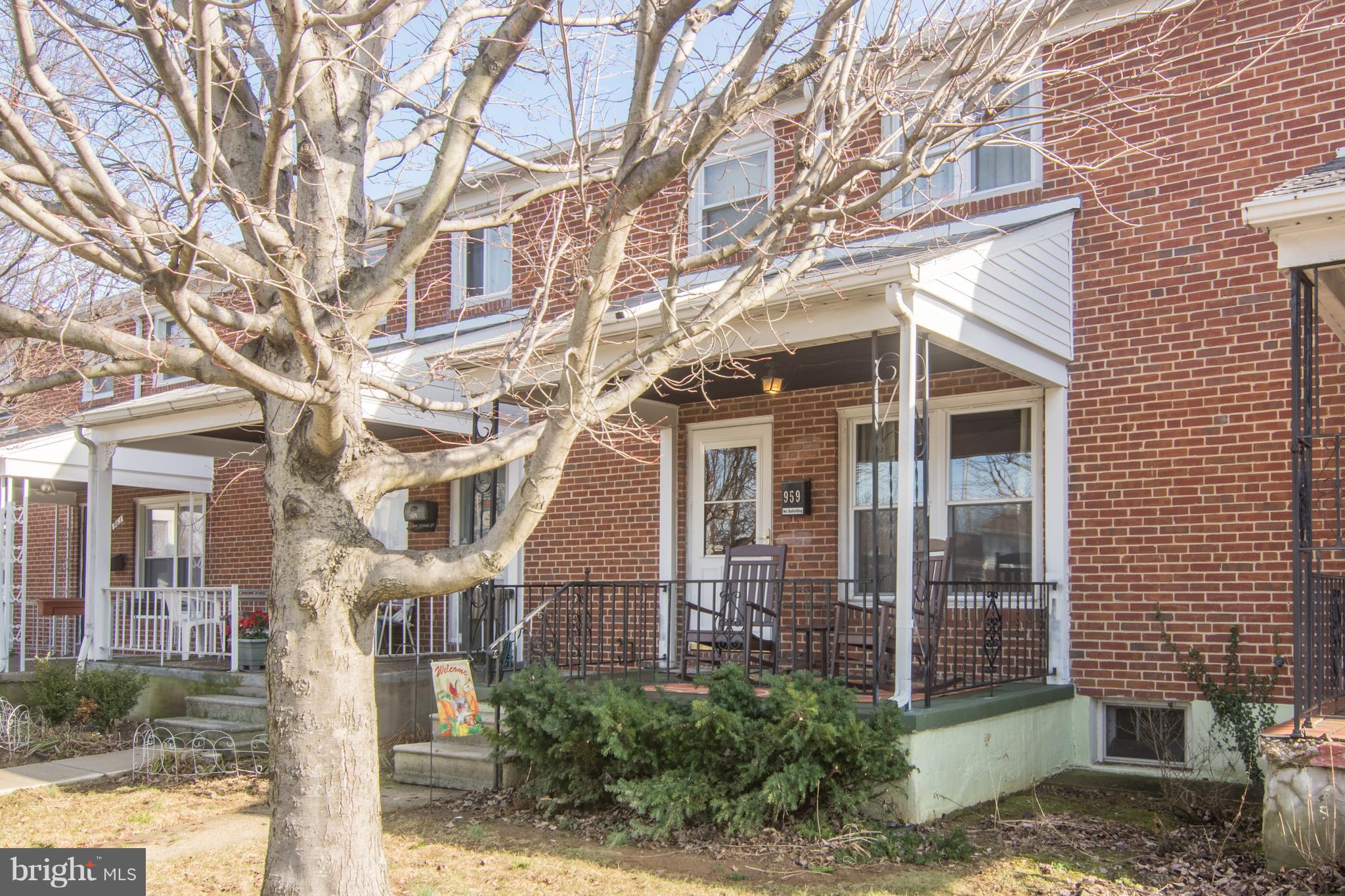 959 Southridge Road Baltimore, MD 21228 - Photo 22 of 23 Exterior (Front)