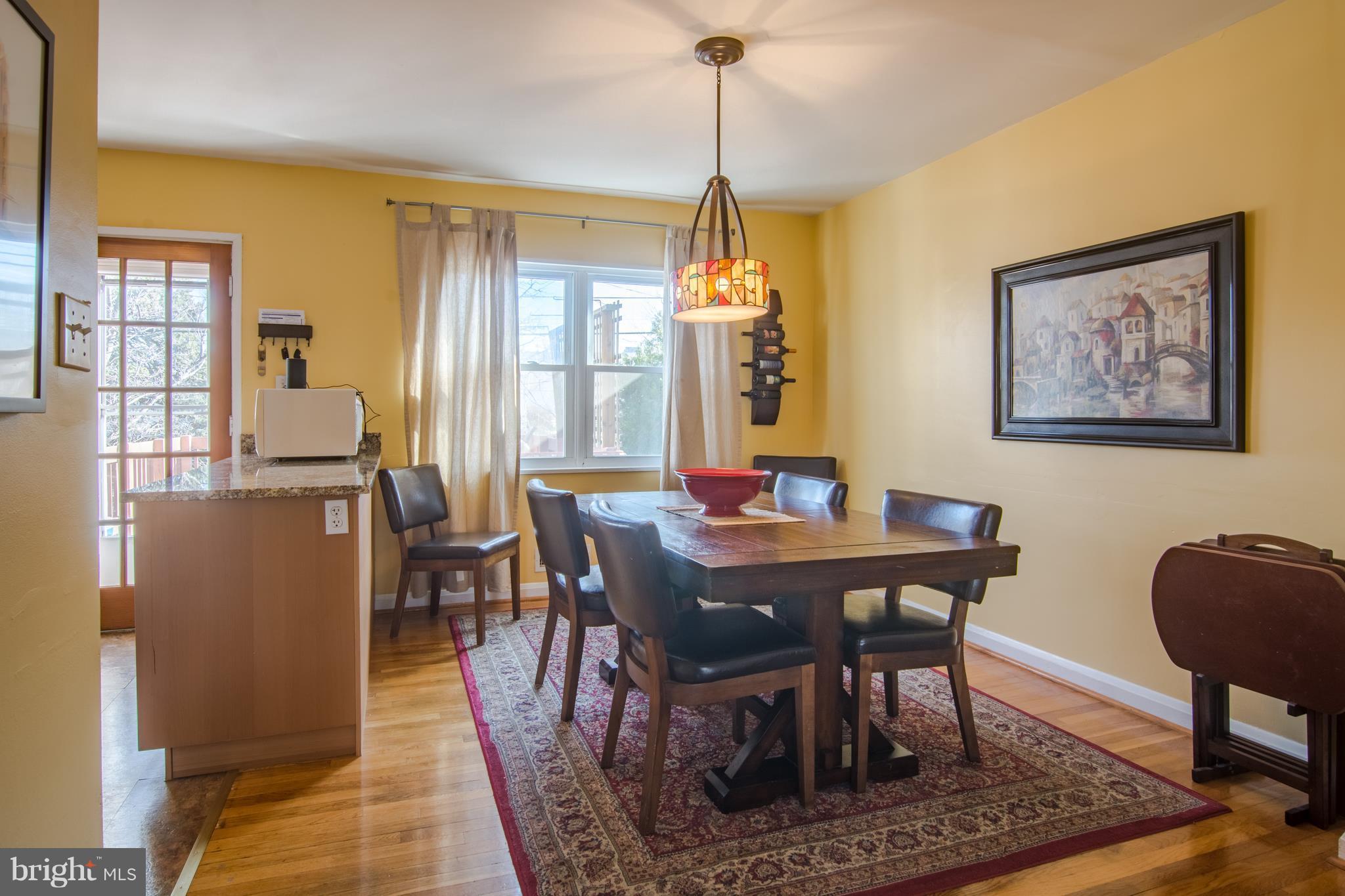 959 Southridge Road Baltimore, MD 21228 - Photo 6 of 23 Dining Room