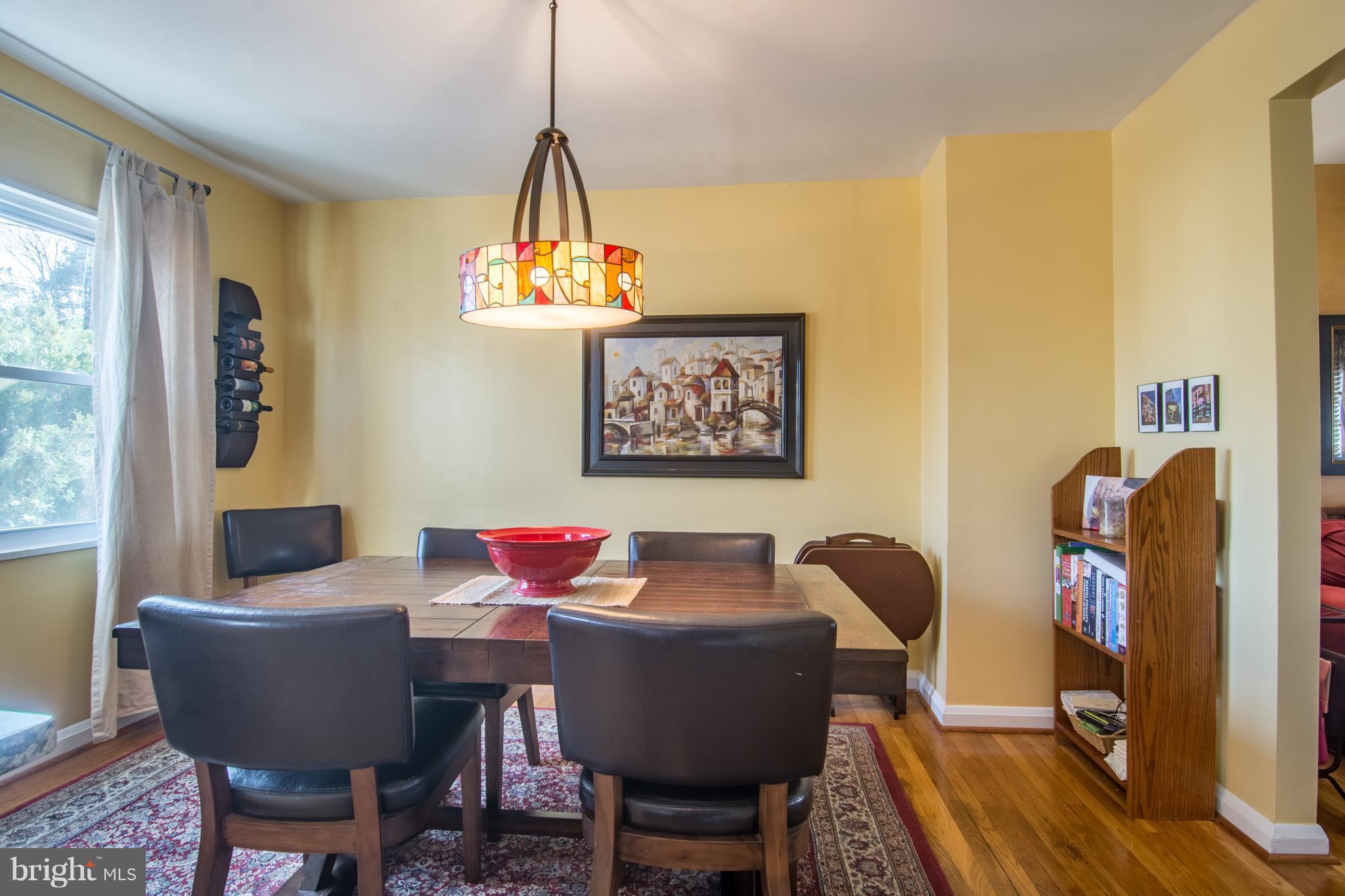 959 Southridge Road Baltimore, MD 21228 - Photo 7 of 23 Dining Room