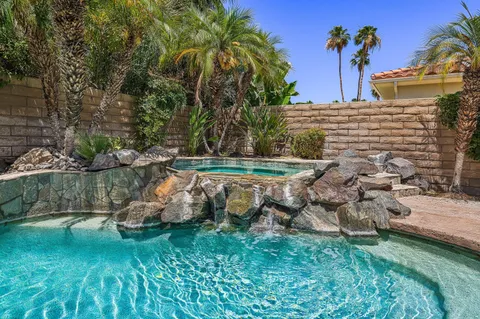 $1,350,000 | 1681 Ponderosa Way, Palm Springs, CA 92264