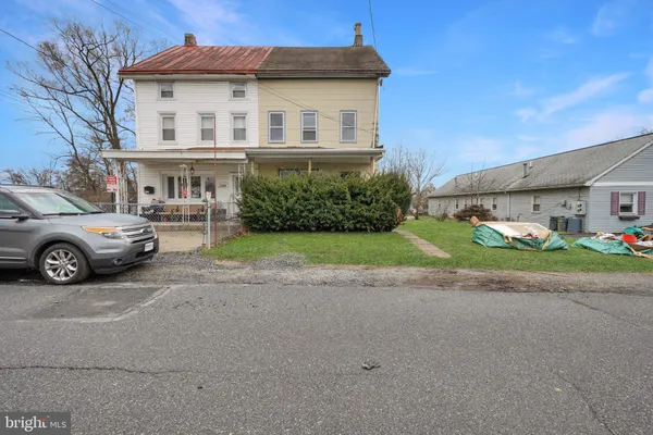 $415,000 | 1718 Kohl Street, Philadelphia, PA 19115