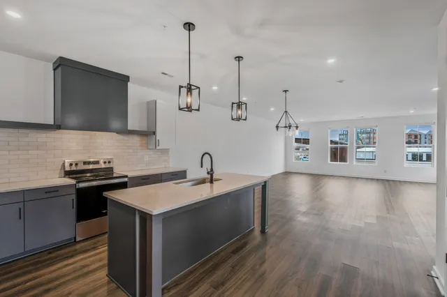 $3,200 | 2032 Edison Park Lane, Nashville, TN 37209