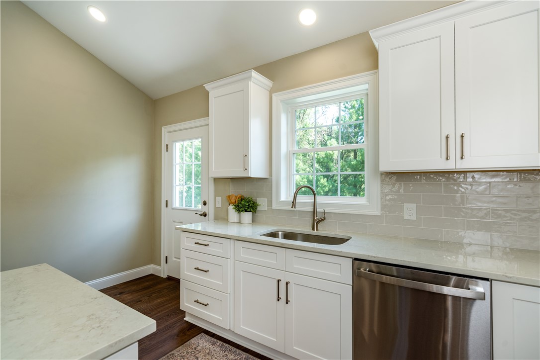 13 Fieldstone Way Westerly, RI 02891 - Photo 18 of 42 Gallery Image 18