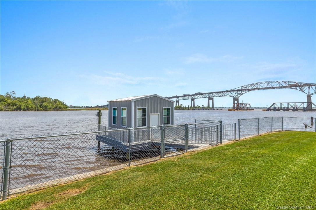 610 Riverside Drive Westlake, LA 70669 - Photo 13 of 26