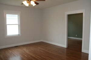 505 R Street Bedford, IN 47421 - Photo 4 of 18 Gallery Image 4