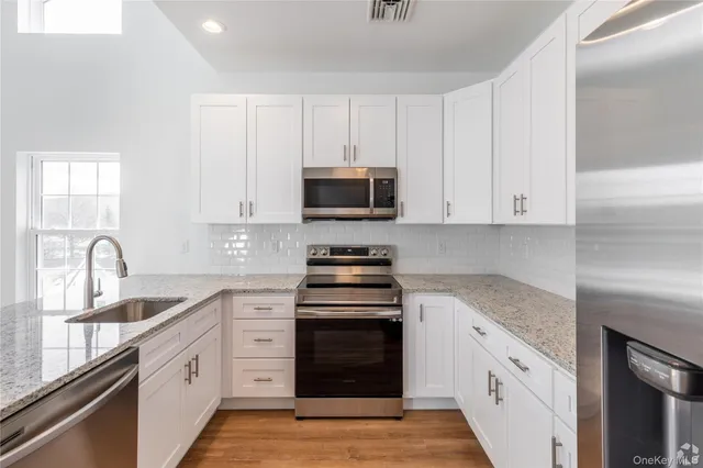 $2,750 | 20 Town Centre Road, Pine Plains, NY 12567